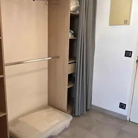 Climatise Avec Terrasse, Proche - 2 Pers. - Fr-1-874-89